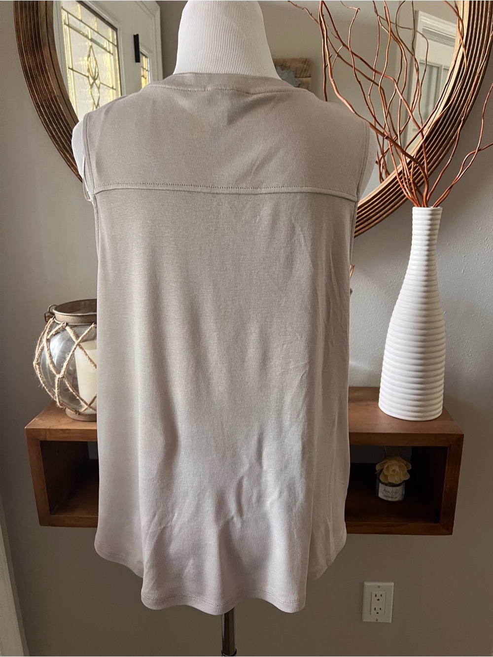 REISS Jennifer Sleeveless Blouse in stone size Medium - Picture 7 of 13